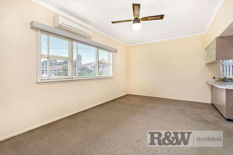 Fourth view of Homely house listing, 7 PAMELA PLACE, Concord NSW 2137