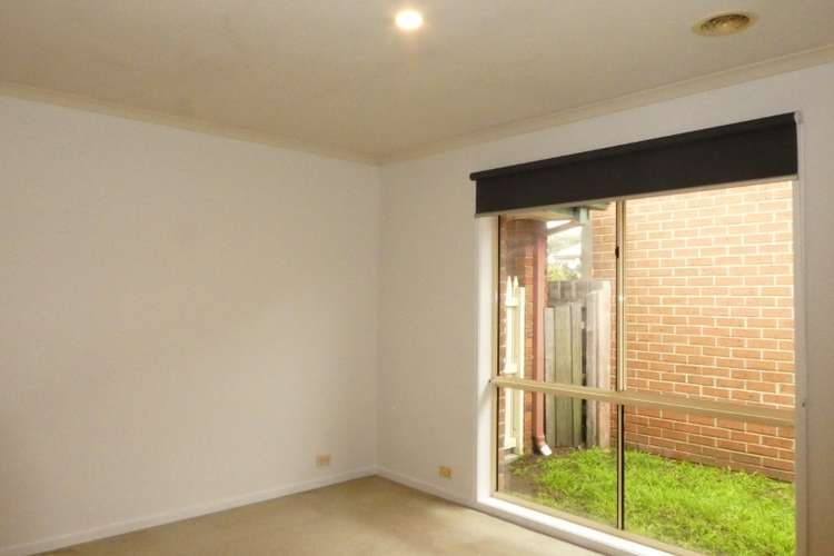 Fifth view of Homely house listing, 7 Scarborough Avenue, Cranbourne West VIC 3977