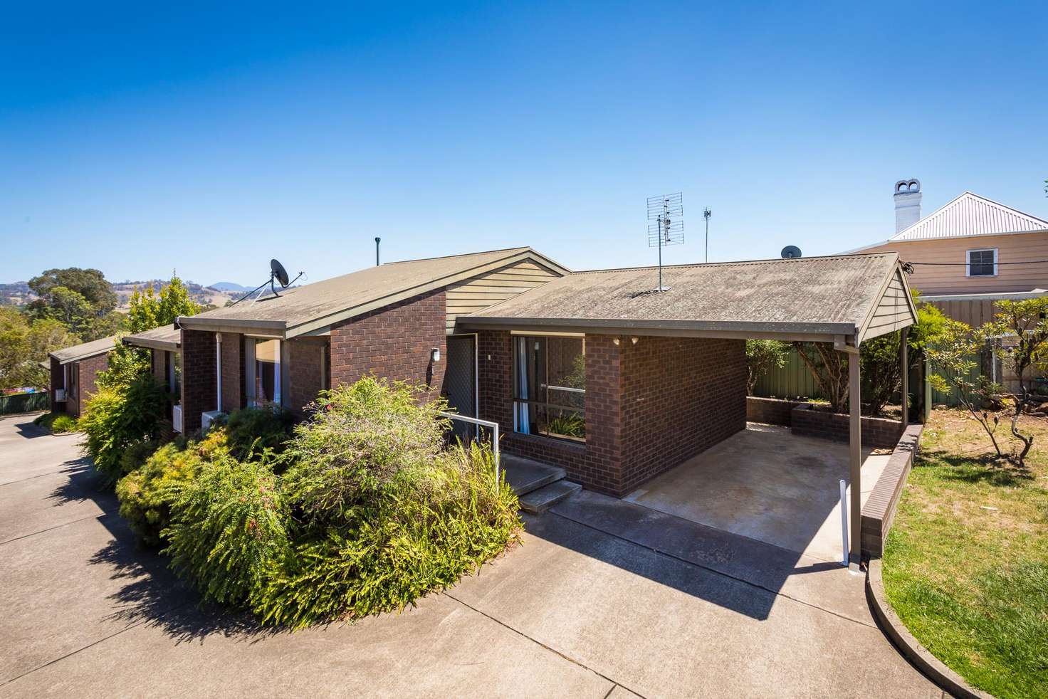 Main view of Homely unit listing, Unit 1 19-21 Eden St, Bega NSW 2550