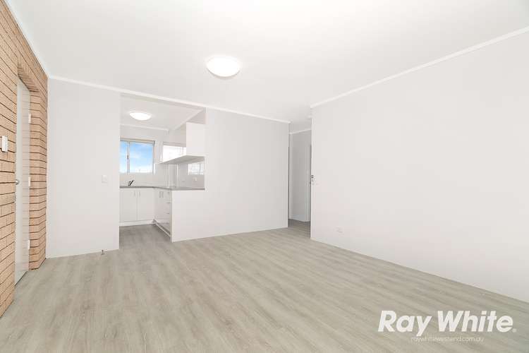 Main view of Homely unit listing, 4/24 Chatsworth Rd, Greenslopes QLD 4120