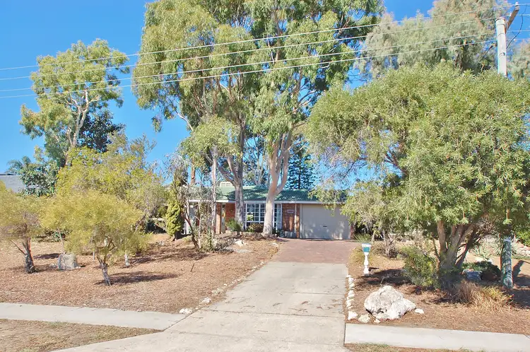 24 Kallaroo Place, Kallaroo WA 6025