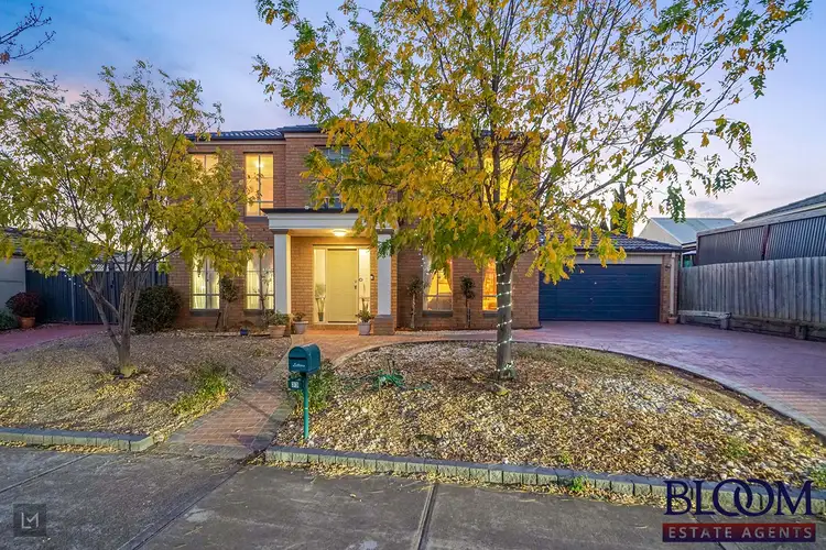 33 Rose Grange Boulevard