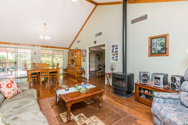 Seventh view of Homely house listing, 1 Cook Close, Jarrahdale WA 6124