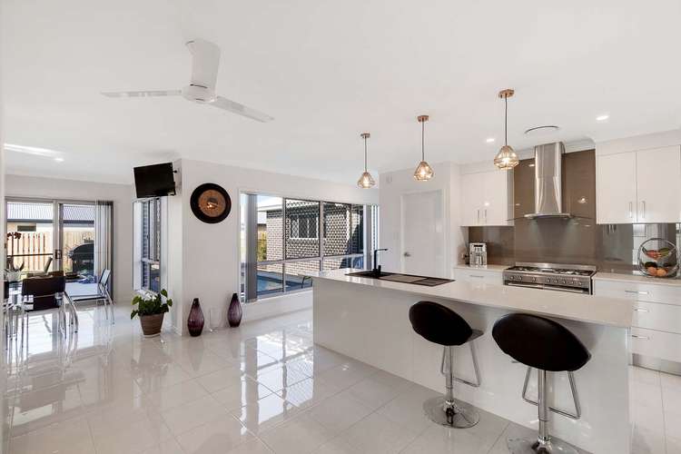 Fifth view of Homely house listing, 7 Regatta Court, Pialba QLD 4655