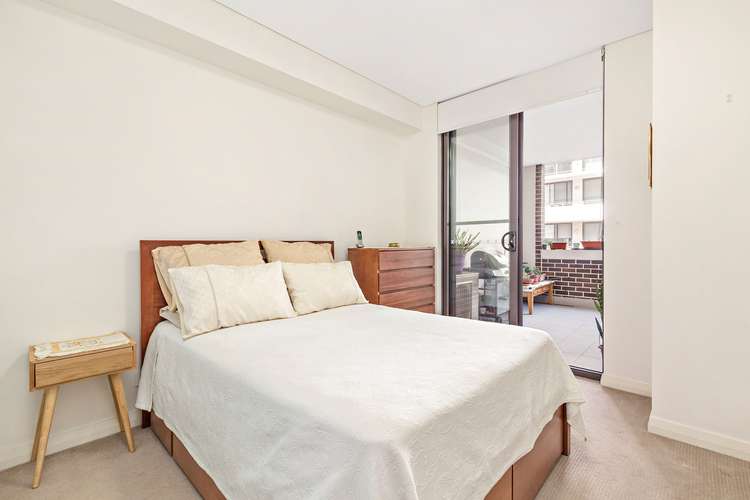 Fifth view of Homely apartment listing, 304/25 Hill Road, Wentworth Point NSW 2127