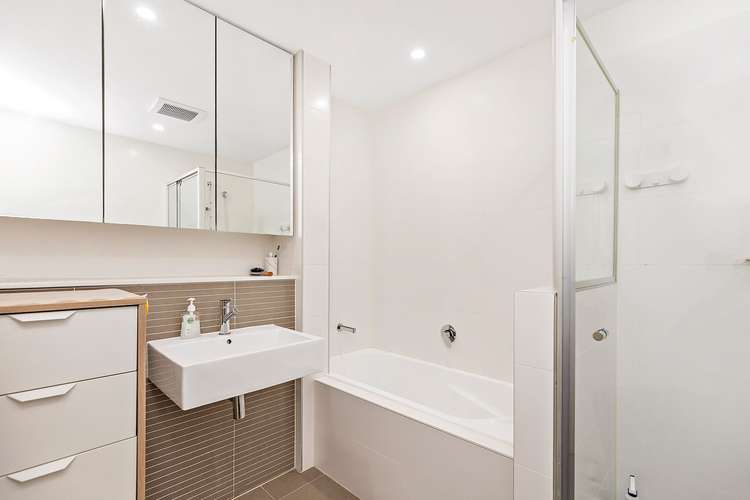 Sixth view of Homely apartment listing, 304/25 Hill Road, Wentworth Point NSW 2127