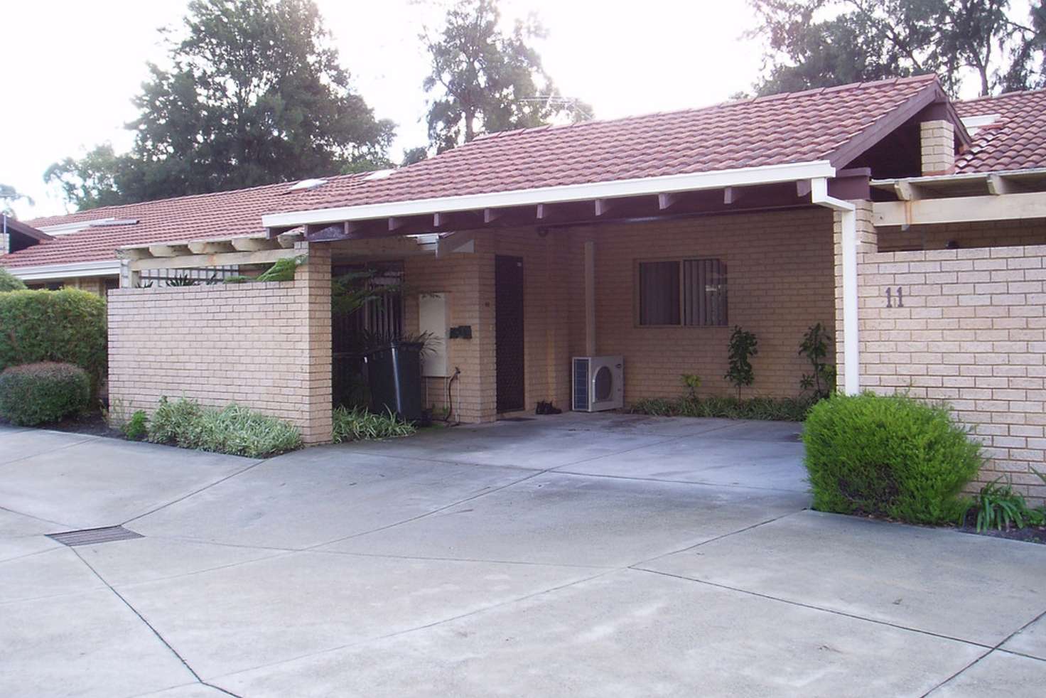 Main view of Homely house listing, 10 15 Honeysuckle Close, Ballajura WA 6066