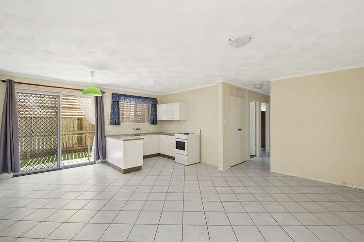 Fourth view of Homely unit listing, 2/10 Meredith Street, Redcliffe QLD 4020
