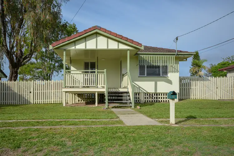 12 Neilson Crescent