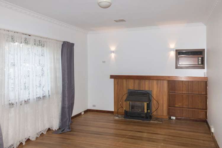 Second view of Homely house listing, 2 Brentwood Avenue, Pascoe Vale South VIC 3044