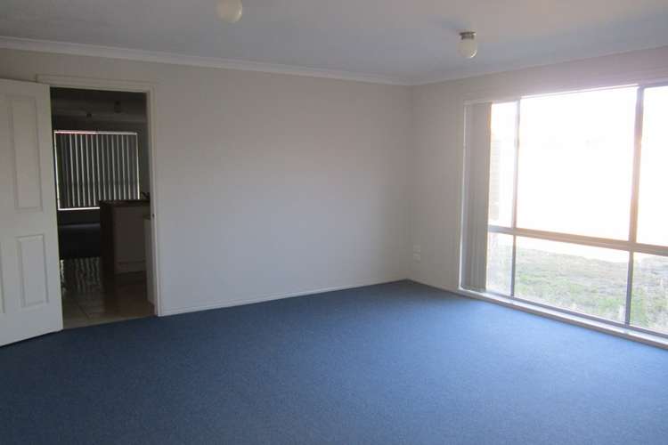 Fifth view of Homely house listing, 4 Mira Court, Cranbourne VIC 3977