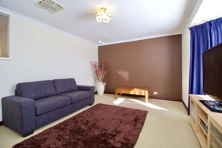 Fourth view of Homely house listing, 1 Lightfoot Place, Cooloongup WA 6168