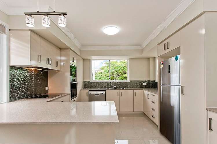 Second view of Homely townhouse listing, 1/81 Hawthorne Road, Hawthorne QLD 4171