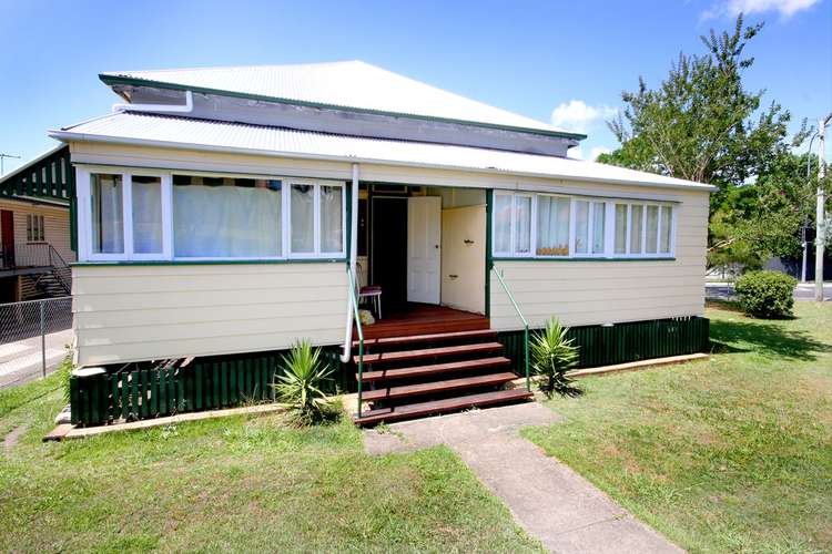 Main view of Homely unit listing, 2/31 Chalk Street, Wooloowin QLD 4030