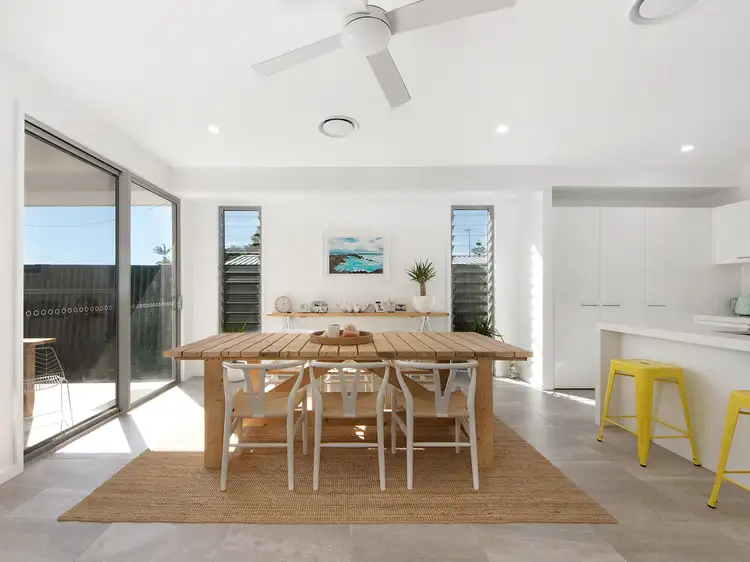 7 Hoffschildt Drive, Currumbin Waters QLD 4223