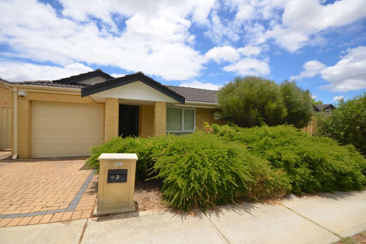 Main view of Homely villa listing, 3/25 Norman Street, St James WA 6102