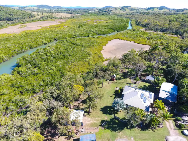14 Crawford Street, Grasstree Beach QLD 4740