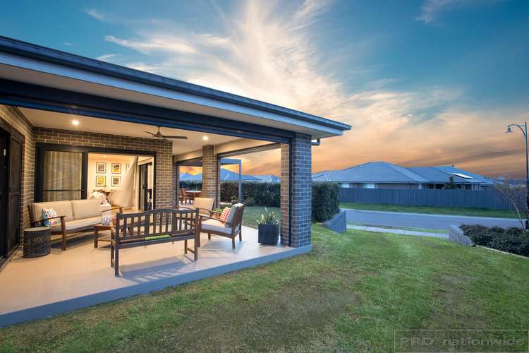 Second view of Homely house listing, 8 Skimmer Street, Chisholm NSW 2322