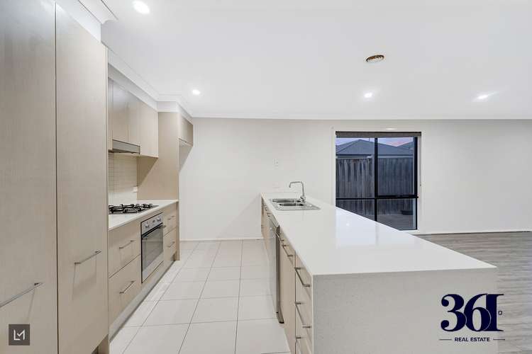 Fourth view of Homely house listing, 37 BELLEVILLE CLOSE, Burnside Heights VIC 3023