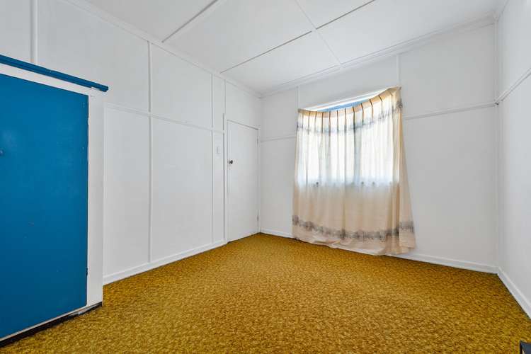 Fourth view of Homely unit listing, 2/32 Hornibrook Esplanade, Clontarf QLD 4019