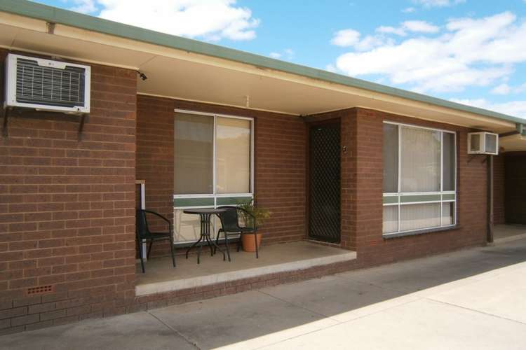 Main view of Homely unit listing, 2/18 Bulolo Street, Ashmont NSW 2650