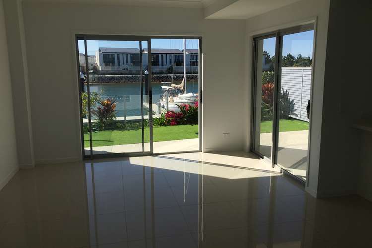 Fifth view of Homely villa listing, 19/156 Marina Quays Boulevard, Hope Island QLD 4212