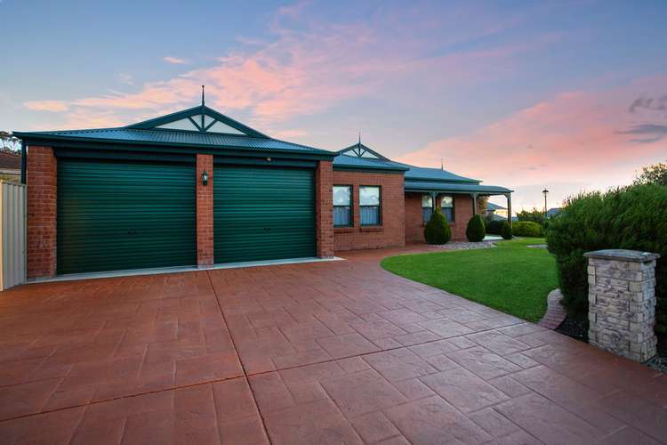 24 Dressage Avenue, Woodcroft SA 5162