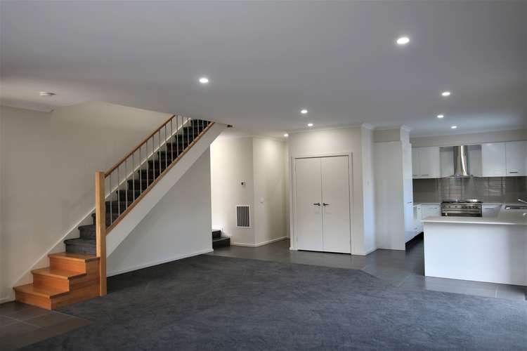 Second view of Homely townhouse listing, 2/7 Golf Road, Rosanna VIC 3084