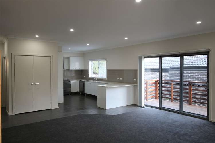 Fourth view of Homely townhouse listing, 2/7 Golf Road, Rosanna VIC 3084