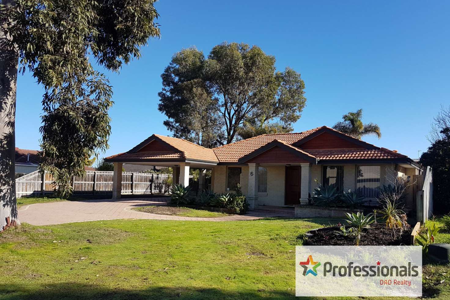 Main view of Homely house listing, 6 Braidwood Drive, Australind WA 6233