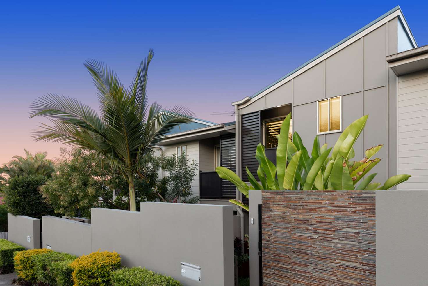 Main view of Homely townhouse listing, 2/162 Jubilee Terrace, Bardon QLD 4065