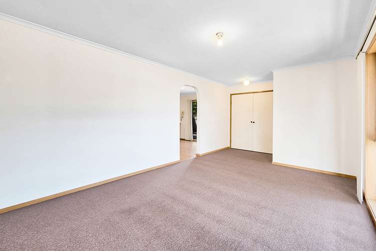 Fourth view of Homely house listing, 2 Jacinta Drive, Cranbourne West VIC 3977