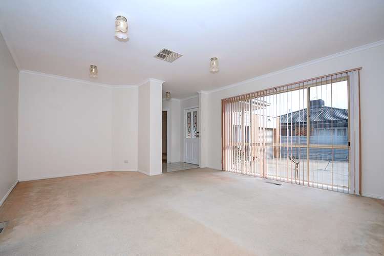 Second view of Homely townhouse listing, 2/124 Wilson Street, Cheltenham VIC 3192