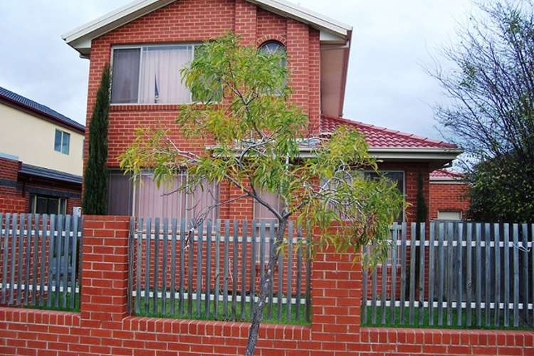 Main view of Homely townhouse listing, 1/9 Balloan Street, Coburg VIC 3058