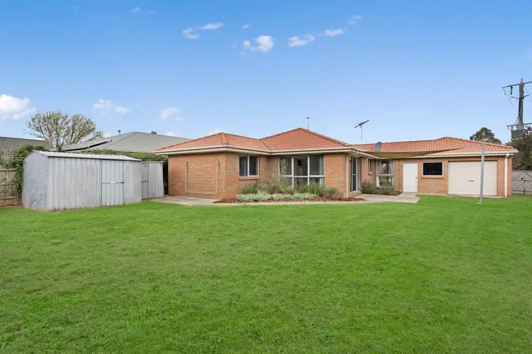 Sixth view of Homely house listing, 2 Sunny Park Close, Gisborne VIC 3437