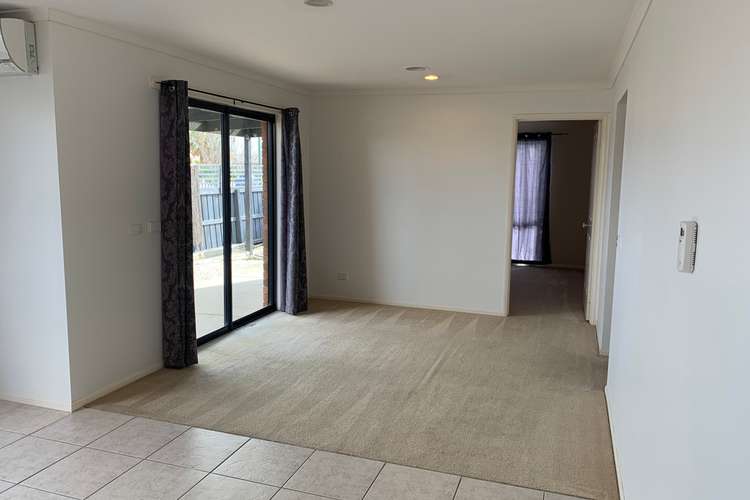 Fifth view of Homely house listing, 7 Staunton Walk, Cranbourne East VIC 3977