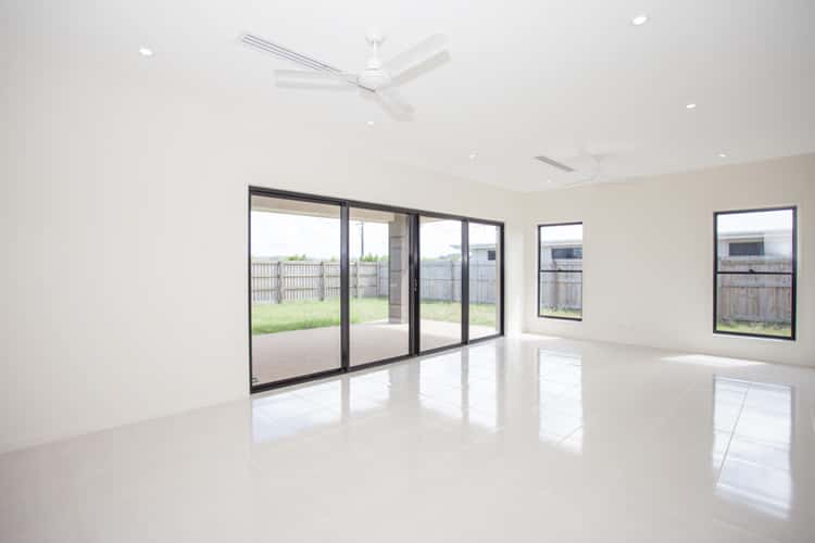 Sixth view of Homely house listing, 23 Bellavista Circuit, Beaconsfield QLD 4740