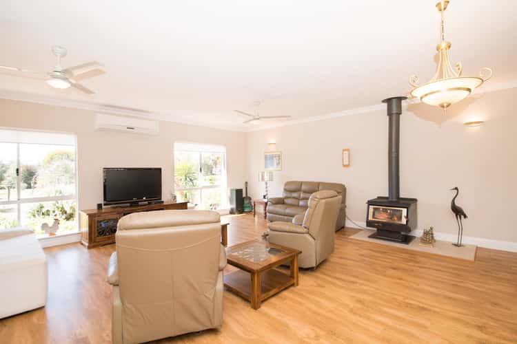 Fifth view of Homely house listing, 2 Lord Street, Popanyinning WA 6309