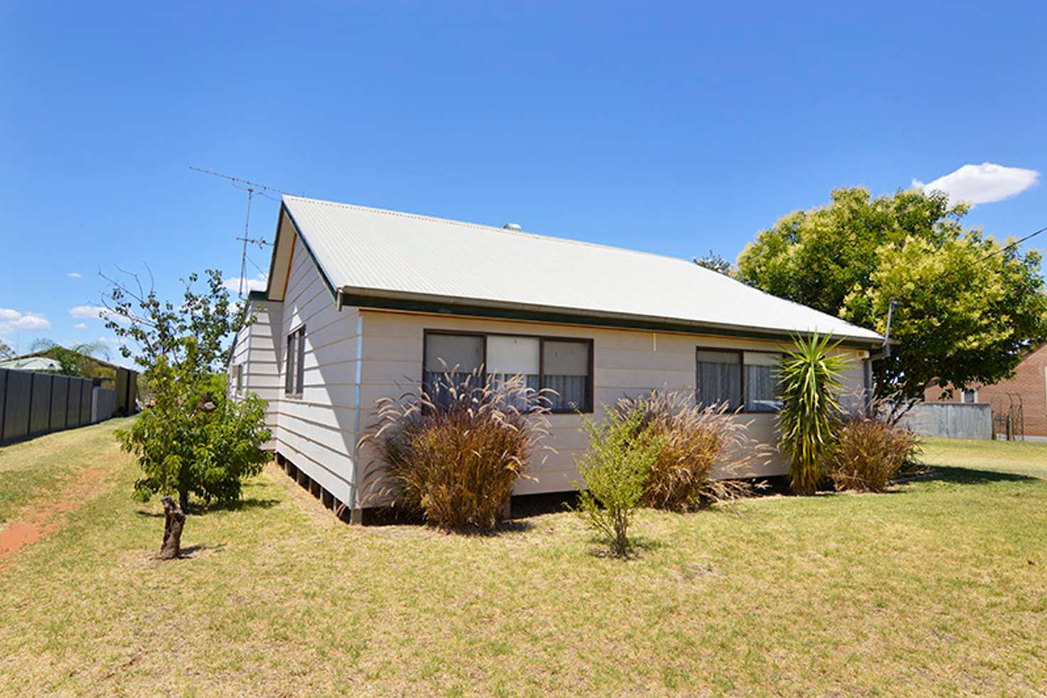 Main view of Homely house listing, 5 Kuranda Avenue, Sunnycliffs VIC 3496