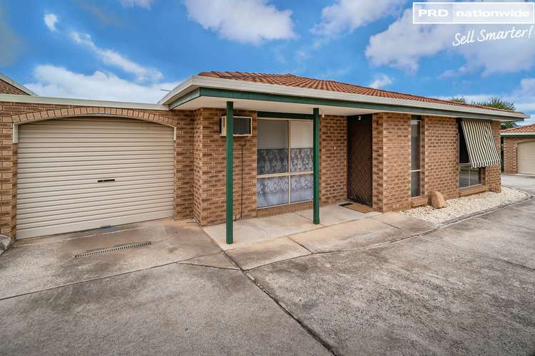 Main view of Homely unit listing, 2/22 Dove Street, Mount Austin NSW 2650