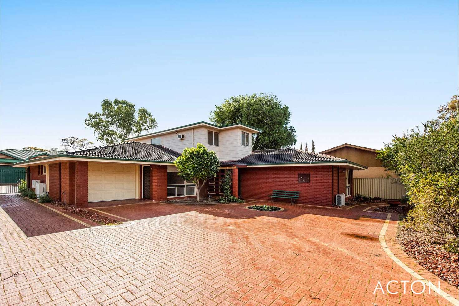 Main view of Homely house listing, 2/16 Unwin Crescent, Salter Point WA 6152