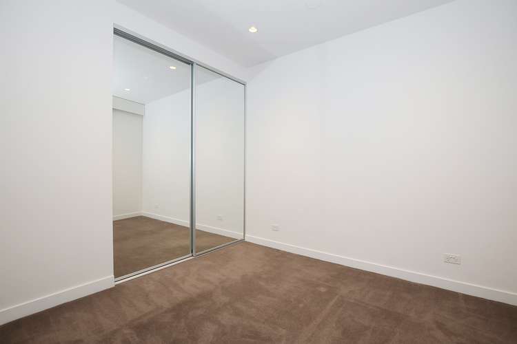 Fifth view of Homely apartment listing, 226/6 Acacia Place, Abbotsford VIC 3067