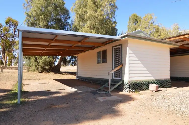 5302 Sturt Highway, Cullulleraine VIC 3496