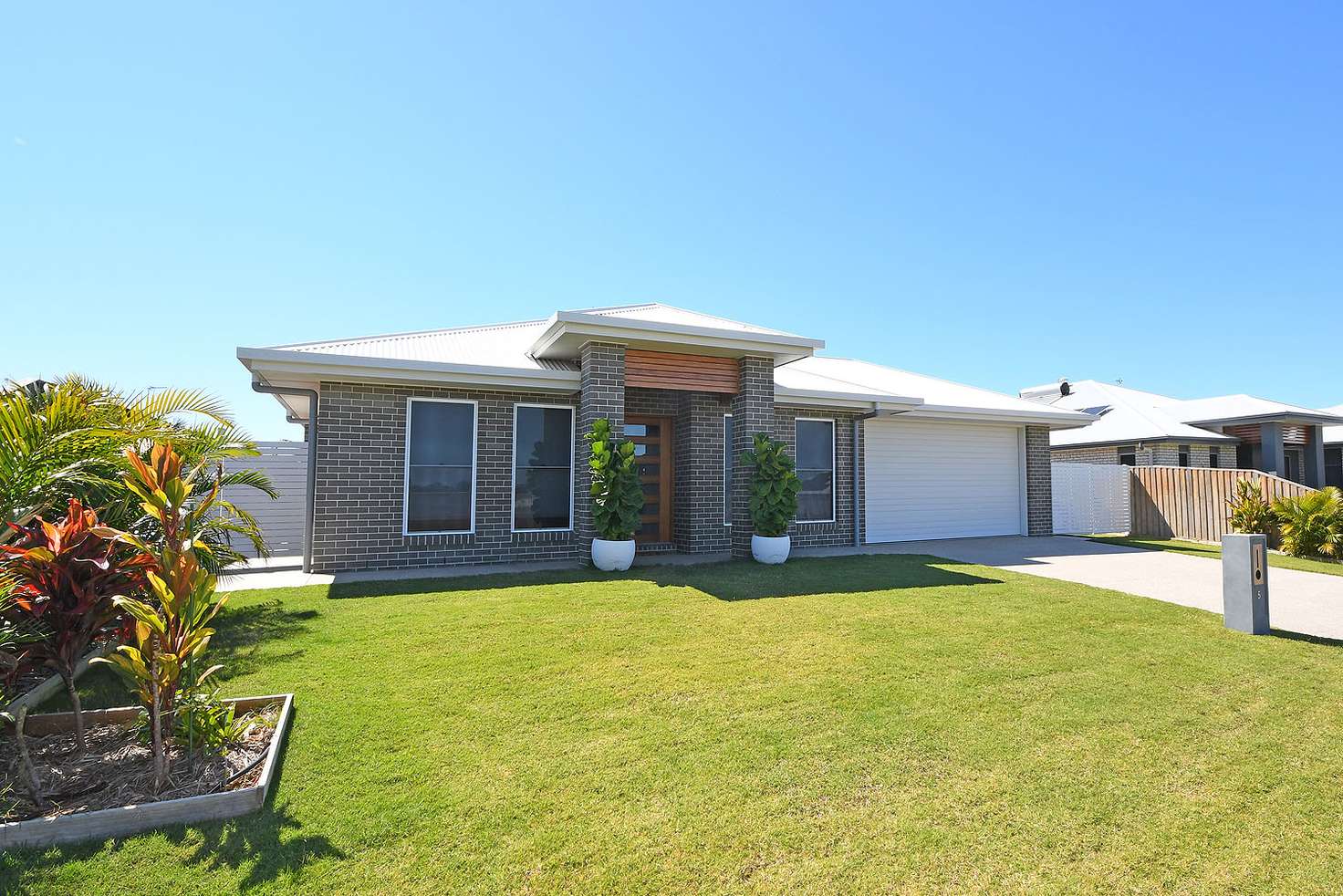 Main view of Homely house listing, 5 Leaward Boulevard, Pialba QLD 4655