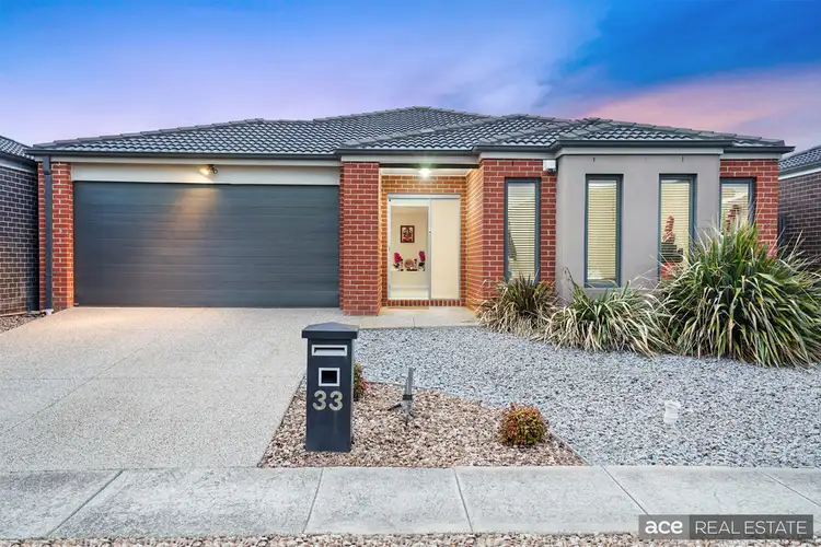 33 Applebox Circuit, Point Cook VIC 3030