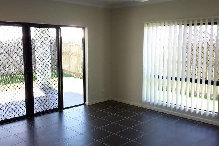 Fifth view of Homely house listing, 32 MESA CIRCUIT, Cosgrove QLD 4818