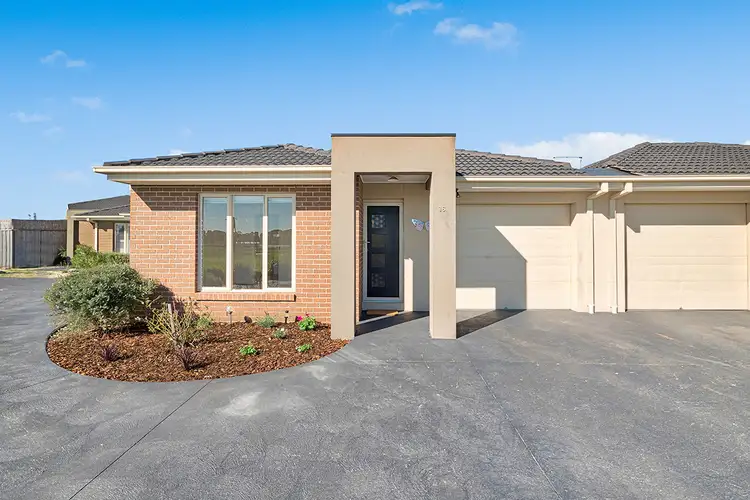 16 Shorey Place, Cranbourne West VIC 3977