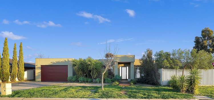 Second view of Homely house listing, 2 Wordsworth Place, Truganina VIC 3029