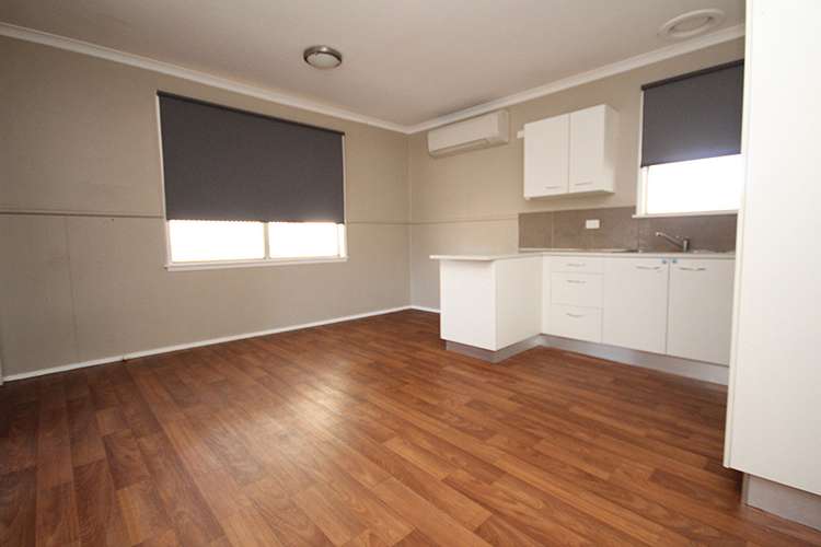 Fourth view of Homely house listing, 4 Crump Street, Horsham VIC 3400