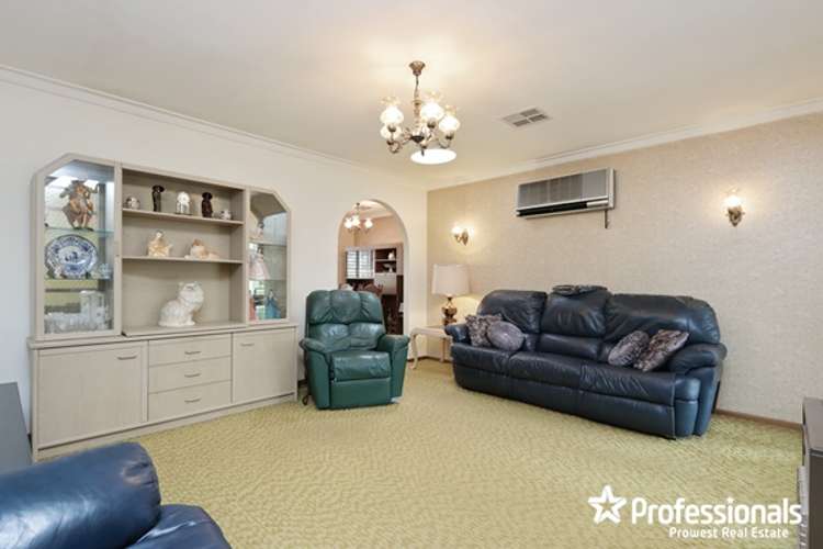 Seventh view of Homely house listing, 3 The Crowsnest, Willetton WA 6155